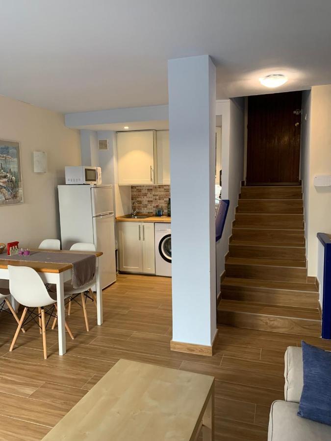 Cosy Apartment In L Escala, 7 Mins Walk To The Closest Beach, Riells L' Escala Kültér fotó