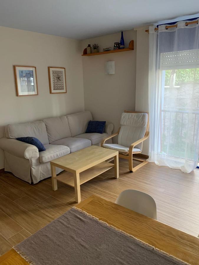 Cosy Apartment In L Escala, 7 Mins Walk To The Closest Beach, Riells L' Escala Kültér fotó
